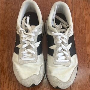 New Balance 237 Womens White and Black Sneakers